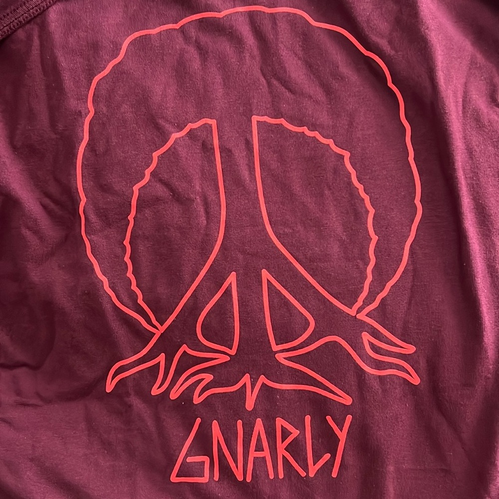 NIP Gnarly T shirt Crewneck Cotton Shirt Maroon Size LARGE UNISEX